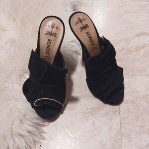 Schutz shoes size 35 limited edition bnwot